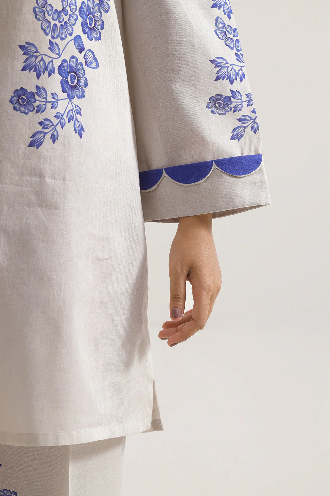Printed Lawn Stitched 2 Piece (Shirt/Trouser) - Image 5