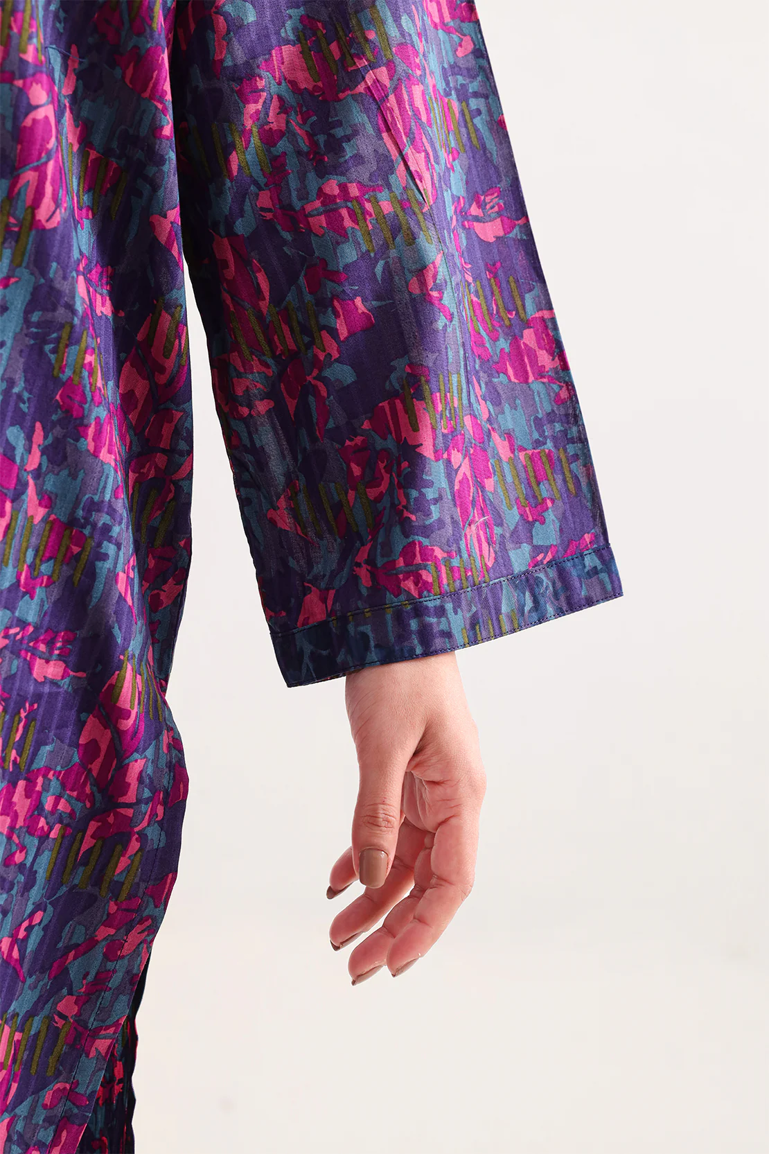 Printed Lawn Stitched 2 Piece (Shirt/Trouser) - Image 5