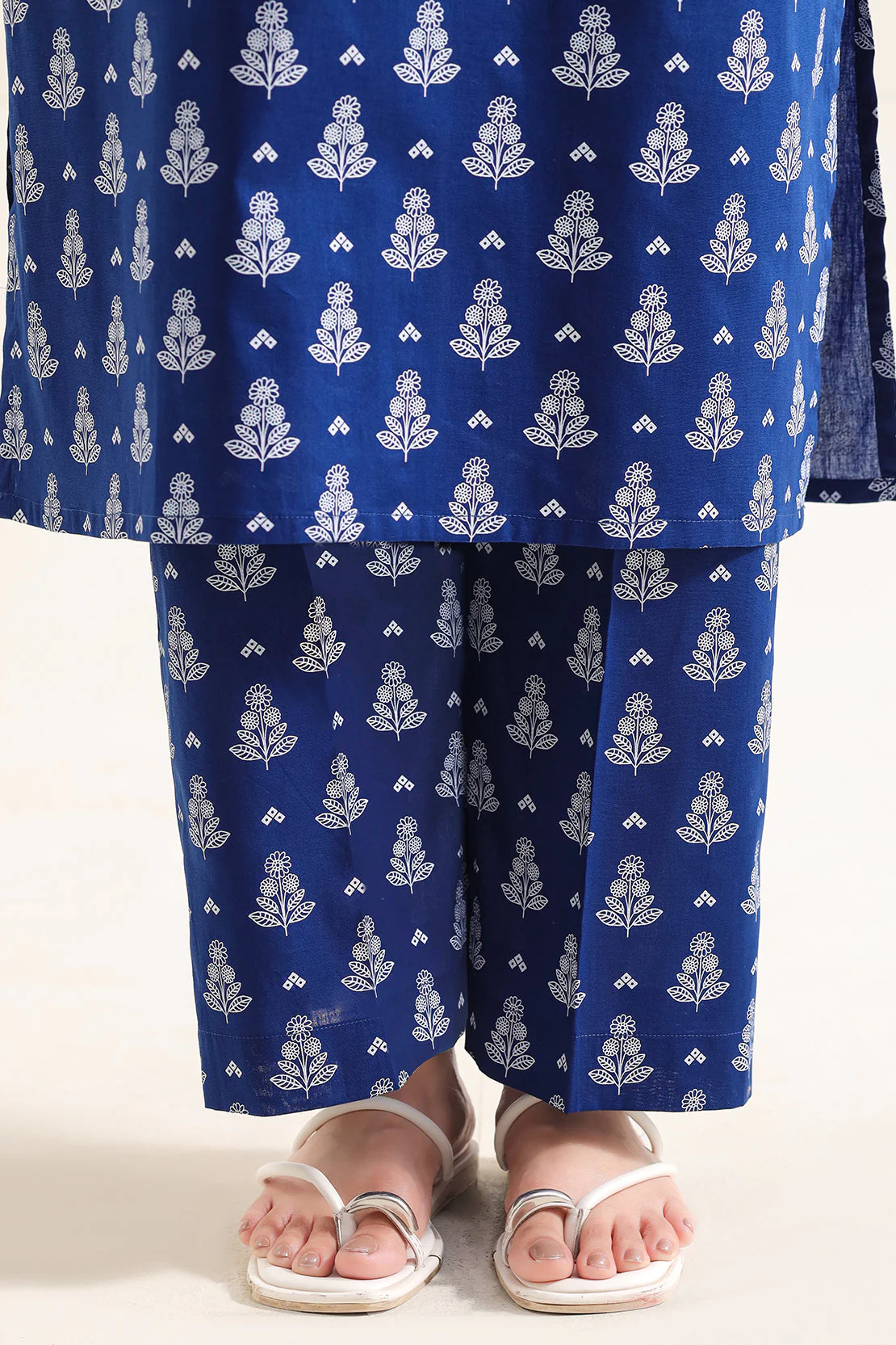 Printed Lawn Stitched 2 Piece (Shirt/Trouser) - Image 5
