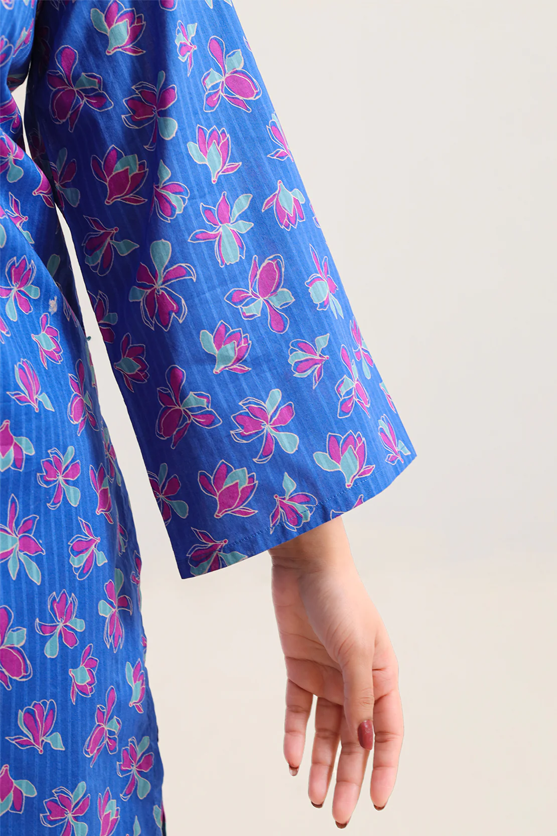 Printed Lawn Stitched 2 Piece (Shirt/Trouser) - Image 4