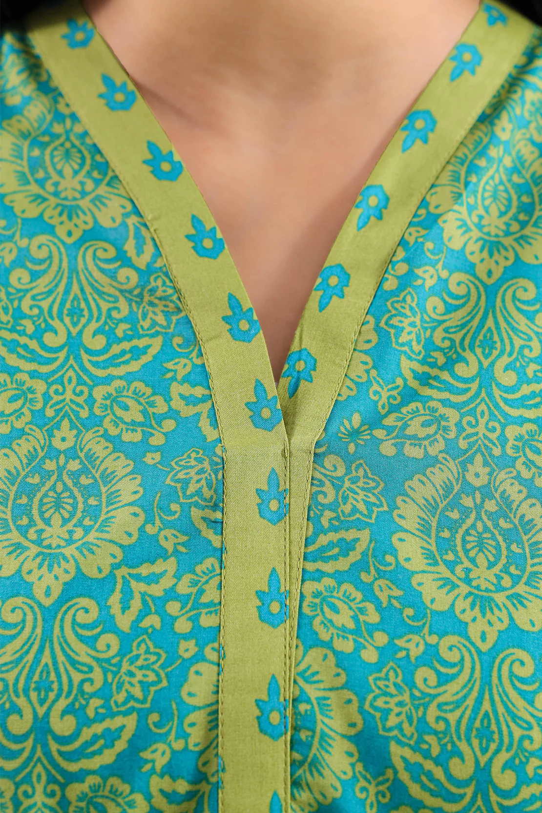 Printed Lawn Stitched 2 Piece (Shirt/Trouser) - Image 3