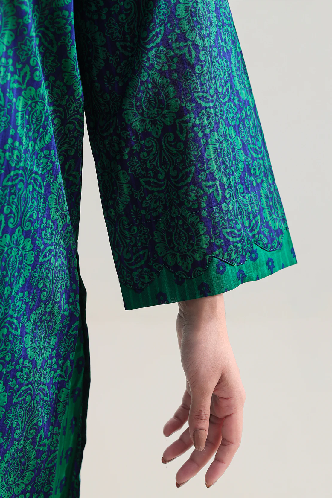 Printed Lawn Stitched 2 Piece (Shirt/Trouser) - Image 4