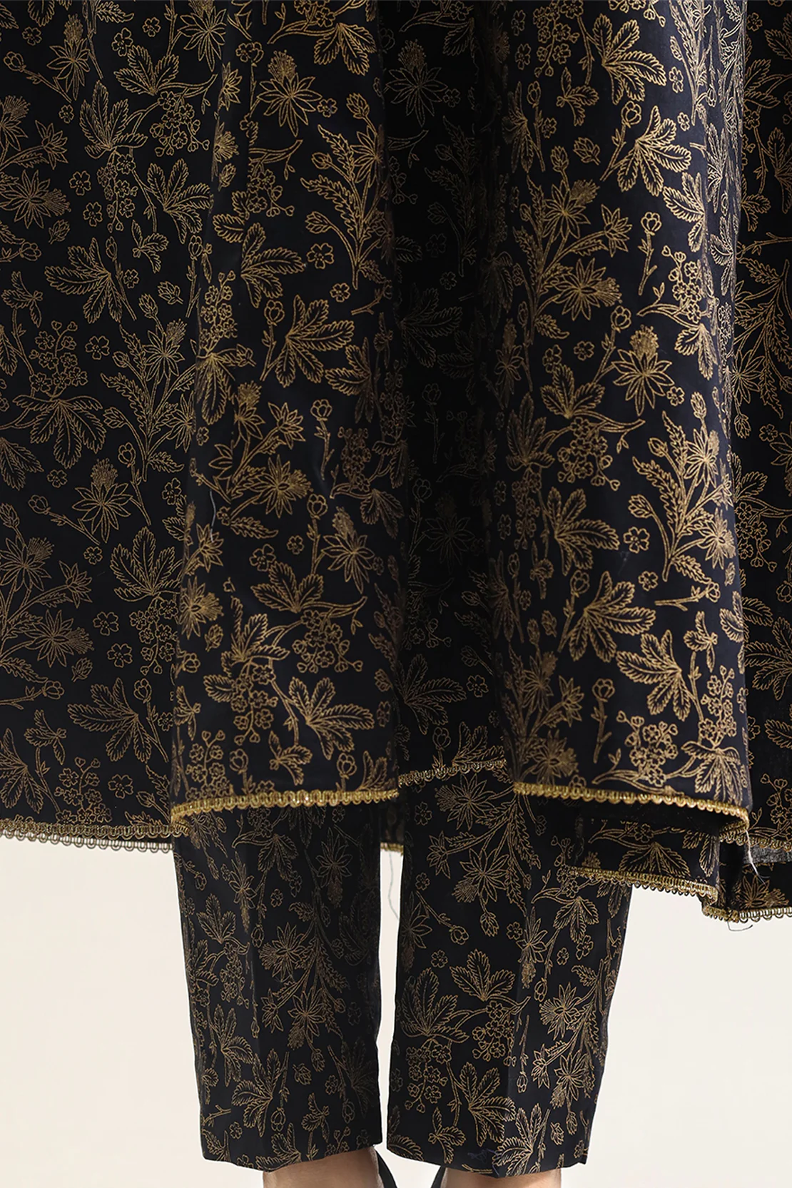 Printed Lawn Stitched 2 Piece (Shirt/Trouser) - Image 6
