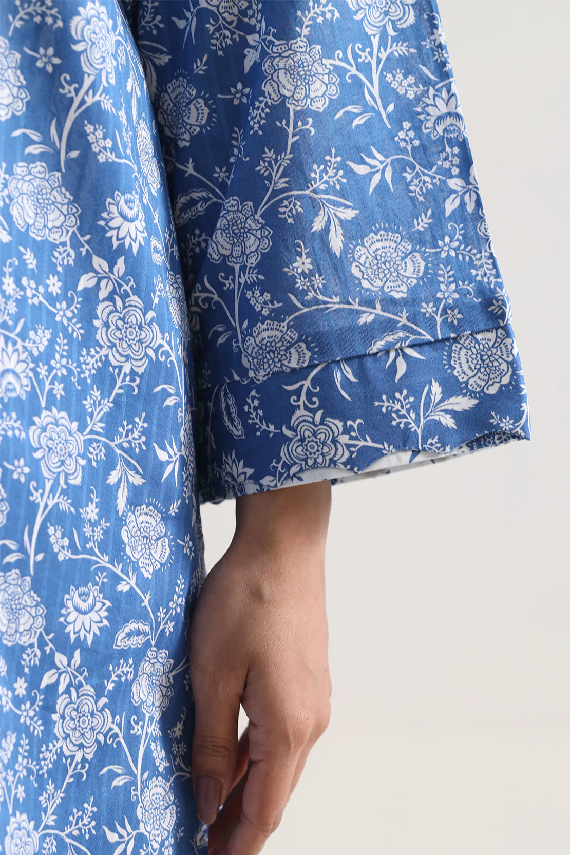 Printed Lawn Stitched 2 Piece (Shirt/Trouser) - Image 5
