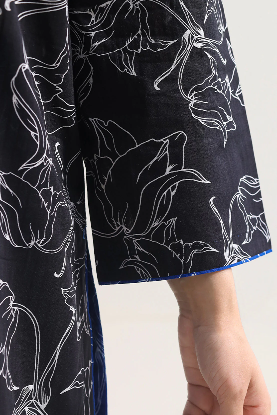 Printed Lawn Stitched 2 Piece (Shirt/Trouser) - Image 3