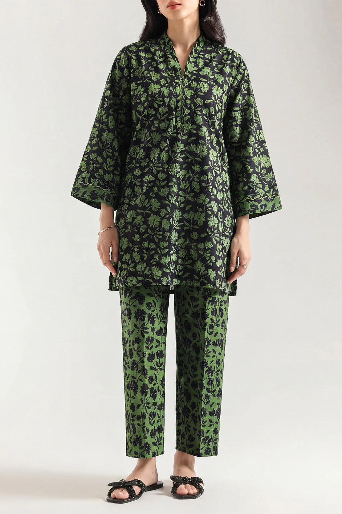 Printed Lawn Stitched 2 Piece (Shirt/Trouser)