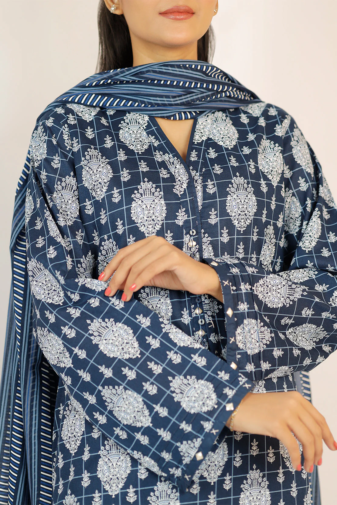 Printed Lawn Stitched 3 Piece - Image 3