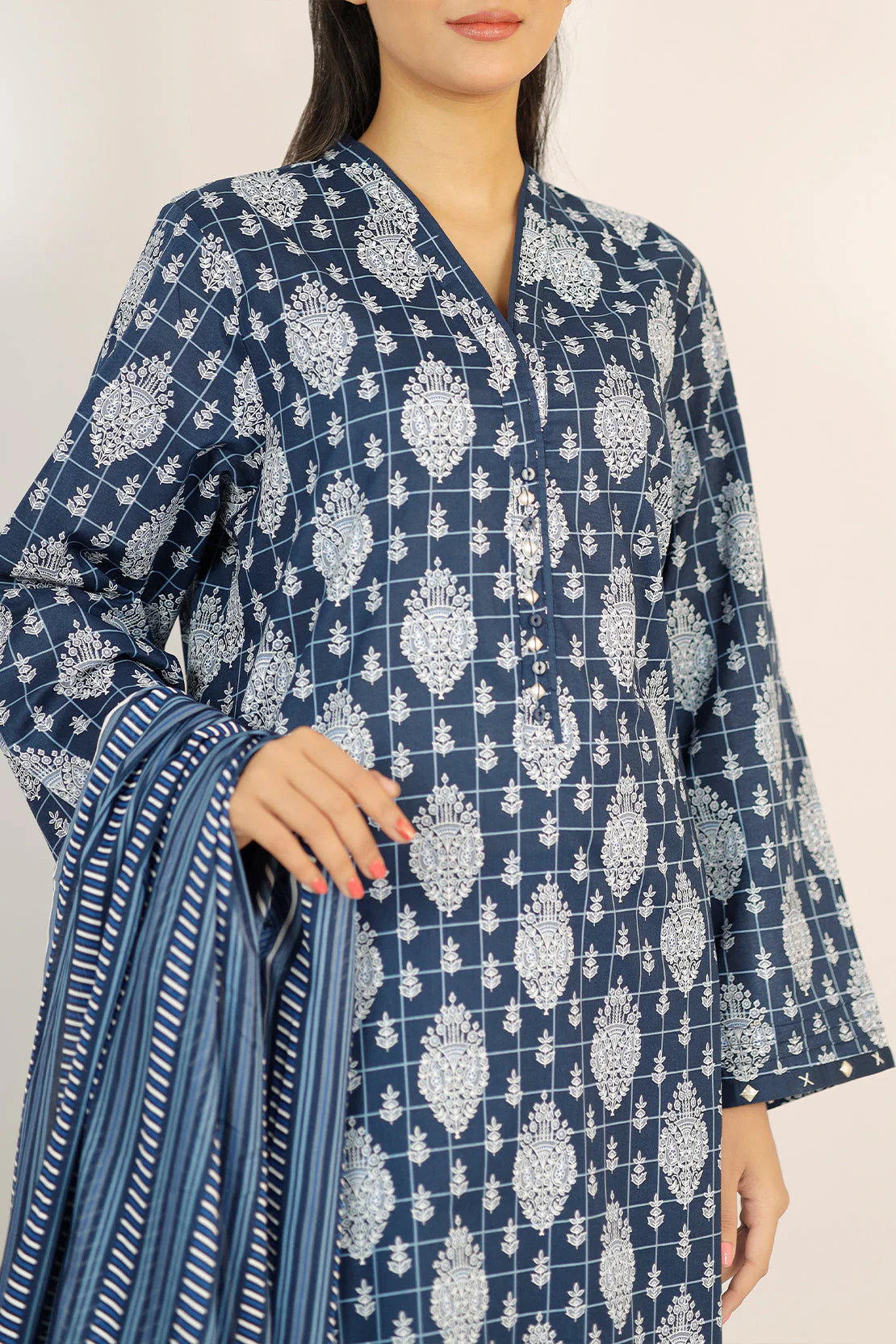 Printed Lawn Stitched 3 Piece - Image 4