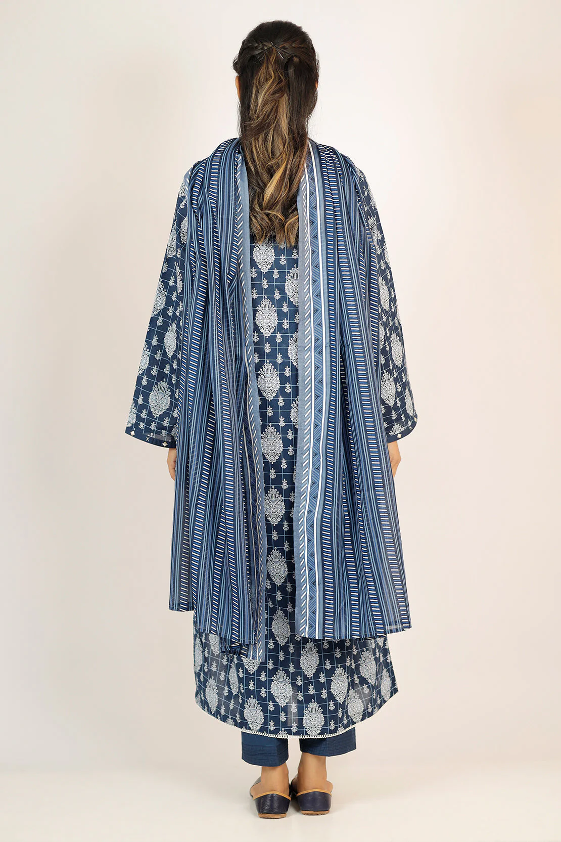Printed Lawn Stitched 3 Piece - Image 6