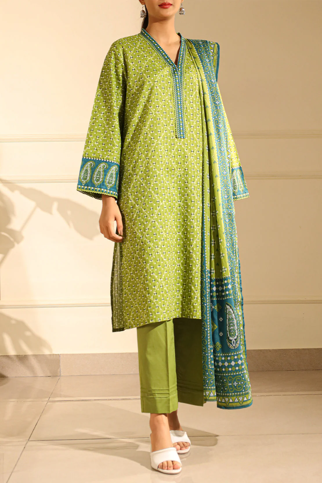 Printed Lawn Stitched 3 Piece - Image 2