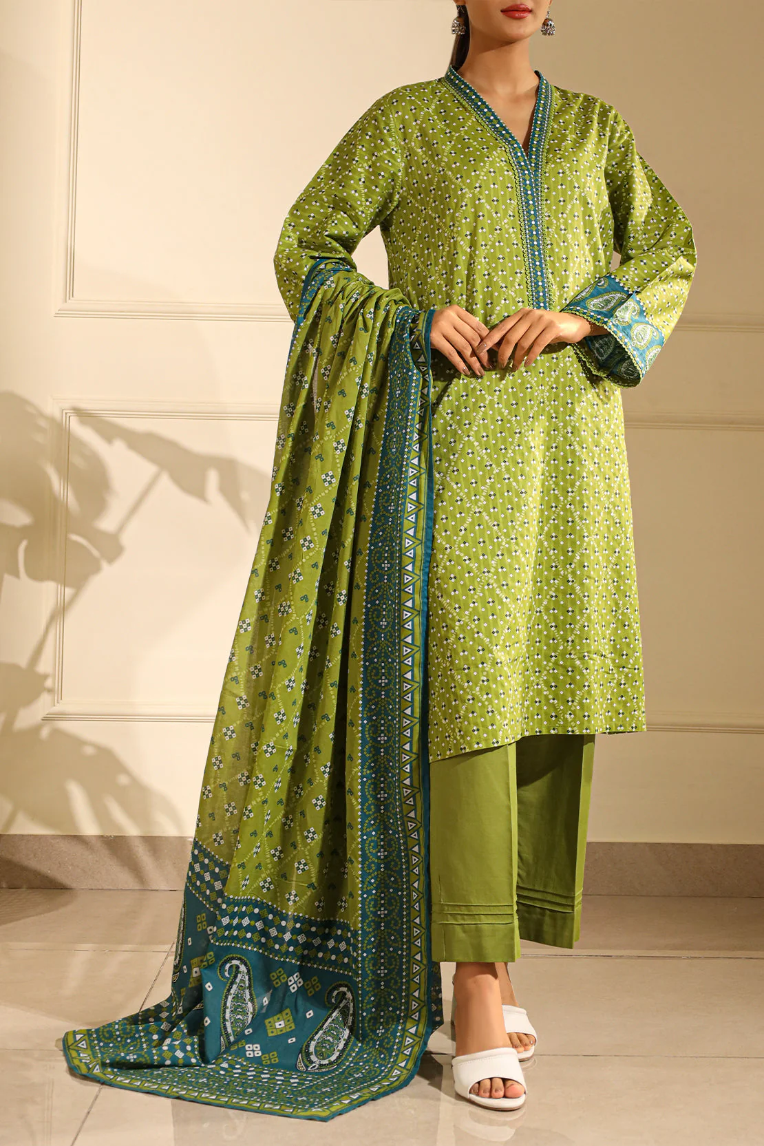 Printed Lawn Stitched 3 Piece - Image 3