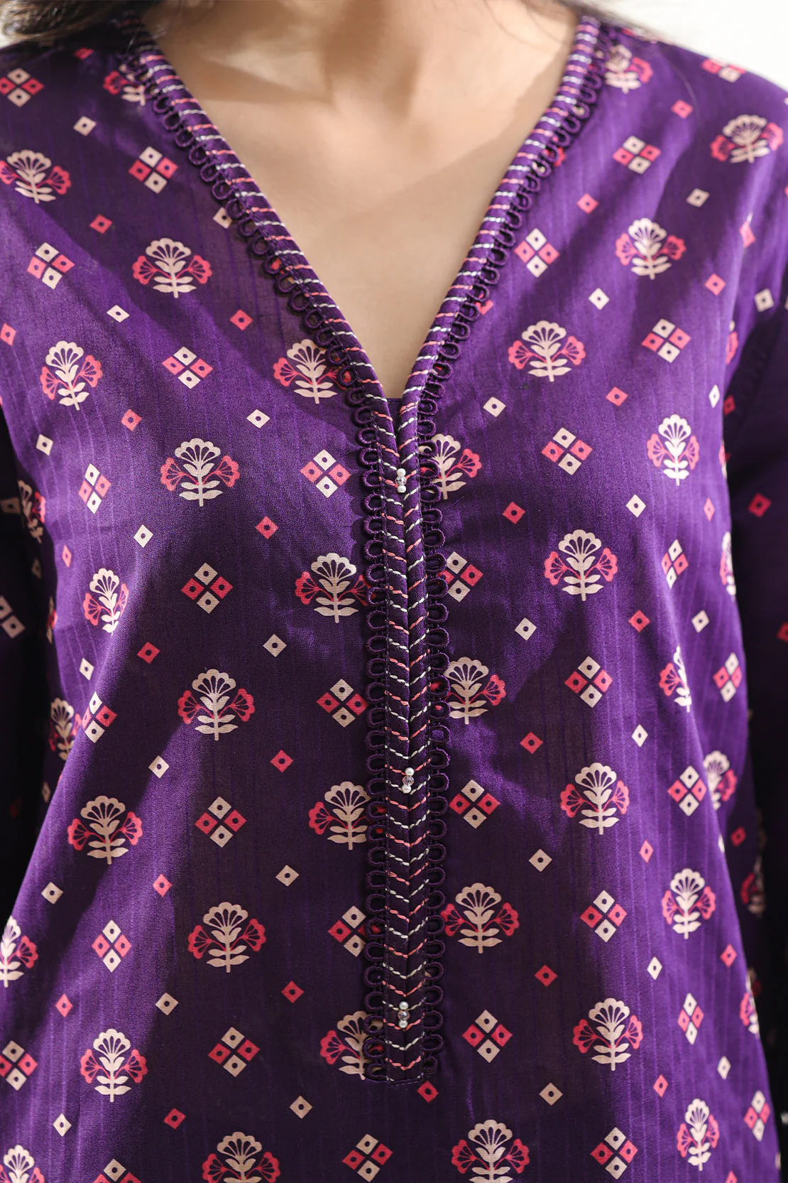 Printed Lawn Stitched 3 Piece - Image 4