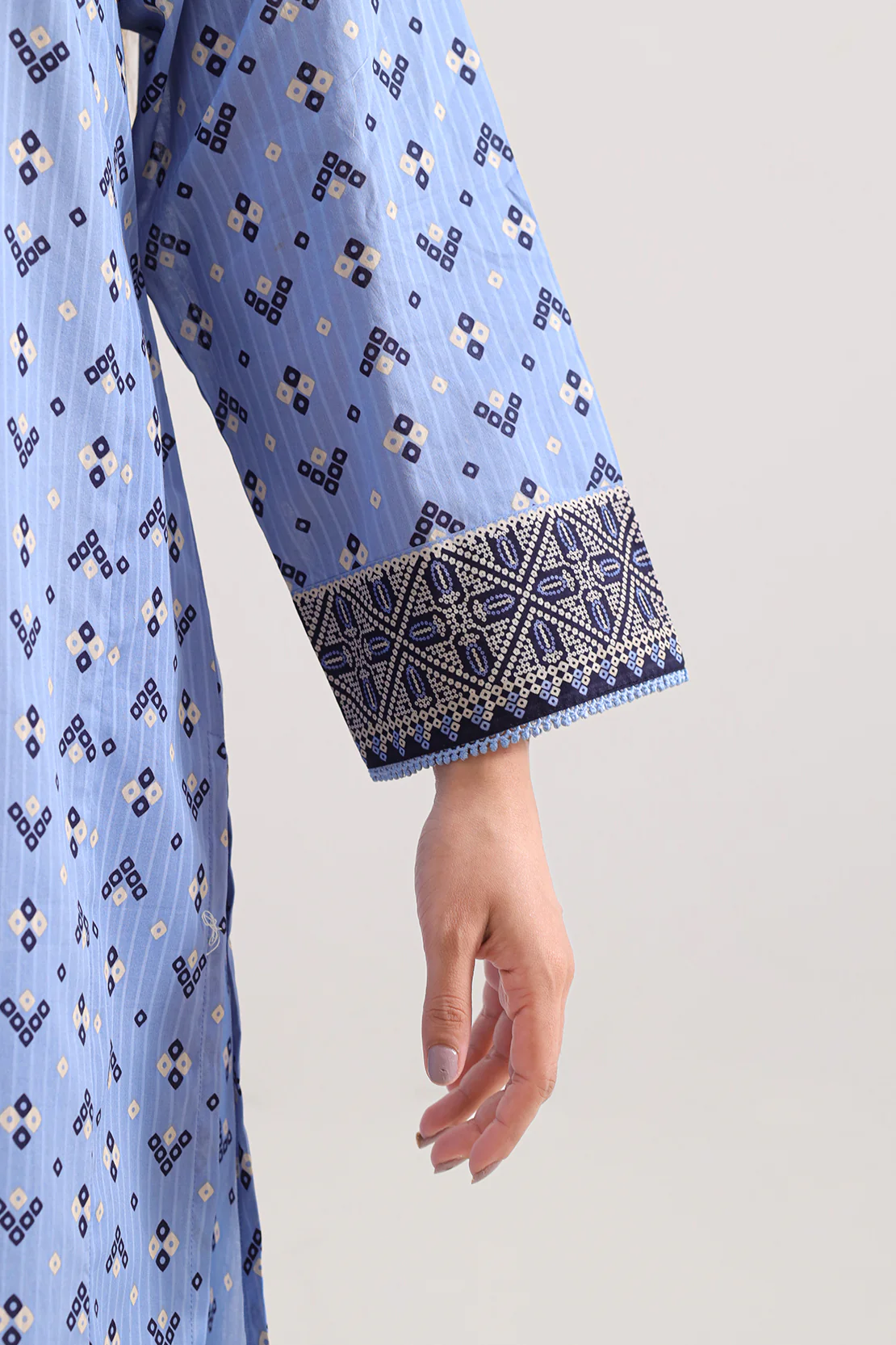 Printed Lawn Stitched 3 Piece - Image 4