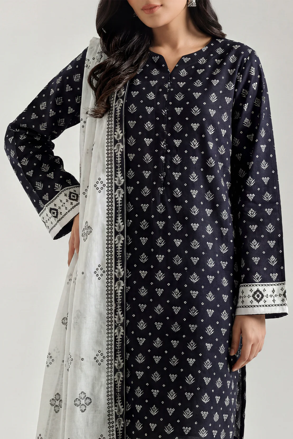 Printed Lawn Stitched 3 Piece - Image 2