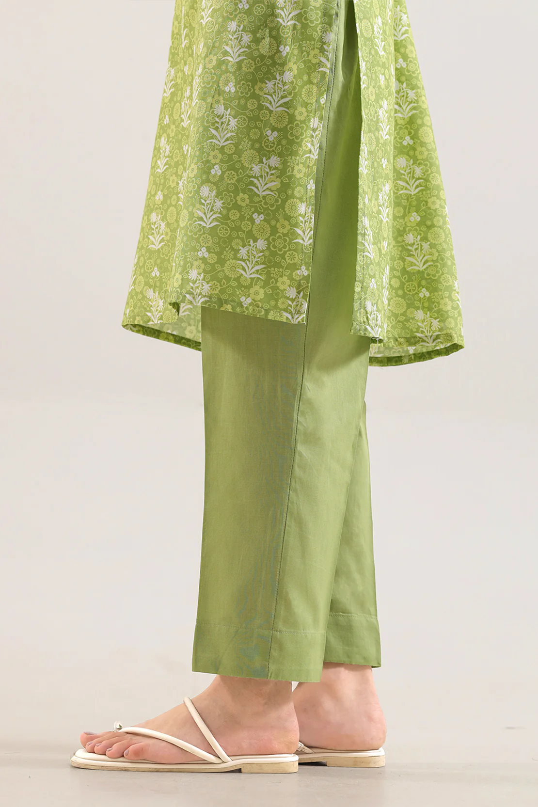 Printed Lawn Stitched 3 Piece - Image 6