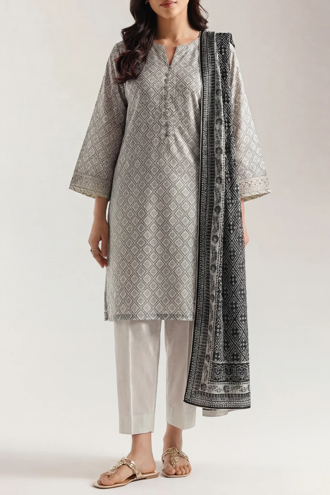 Printed Lawn Stitched 3 Piece - Image 2