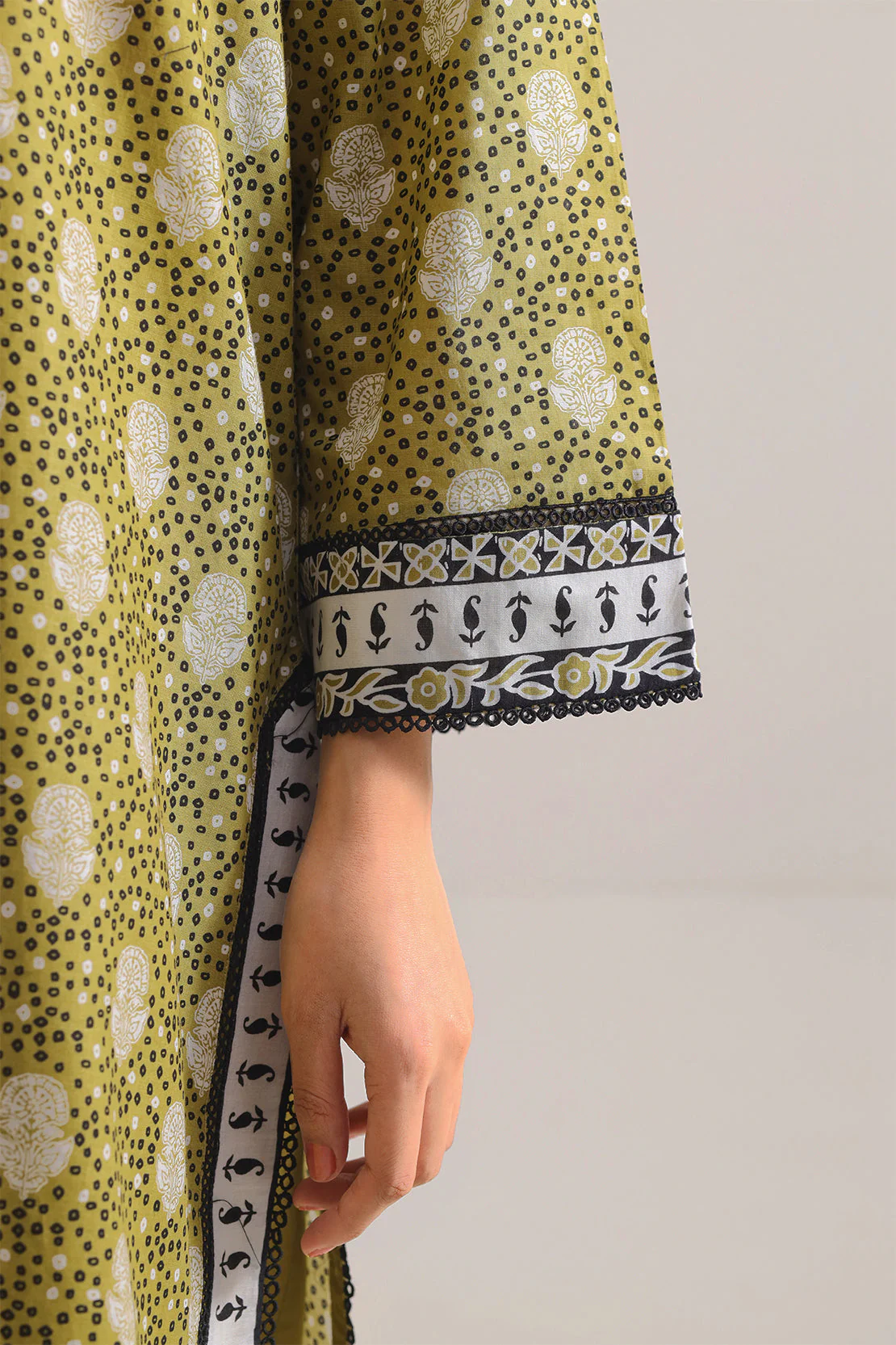 Printed Lawn Stitched 3 Piece - Image 5