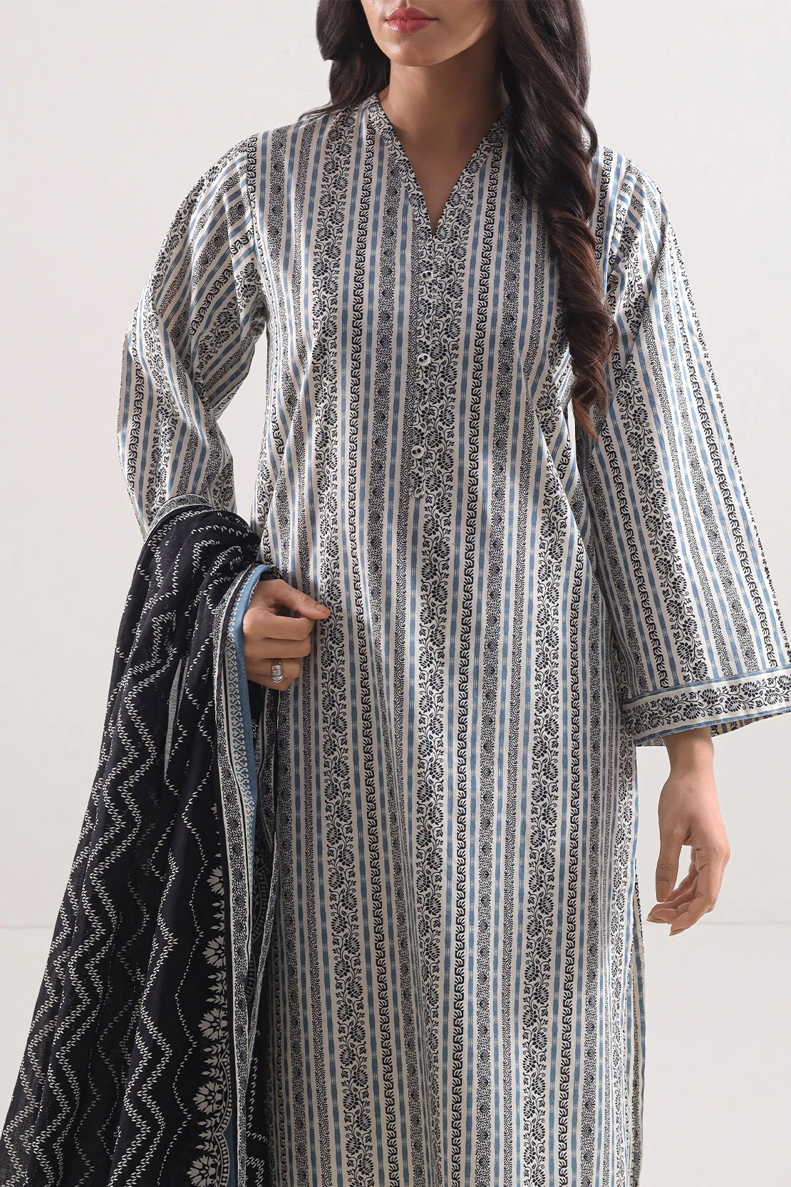 Printed Lawn Stitched 3 Piece - Image 2