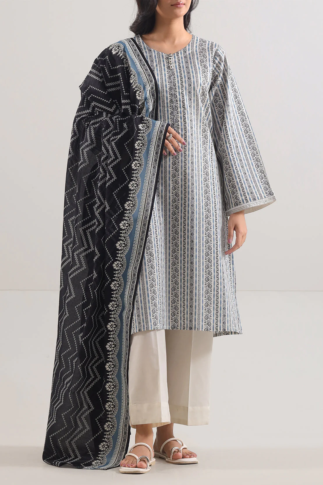 Printed Lawn Stitched 3 Piece