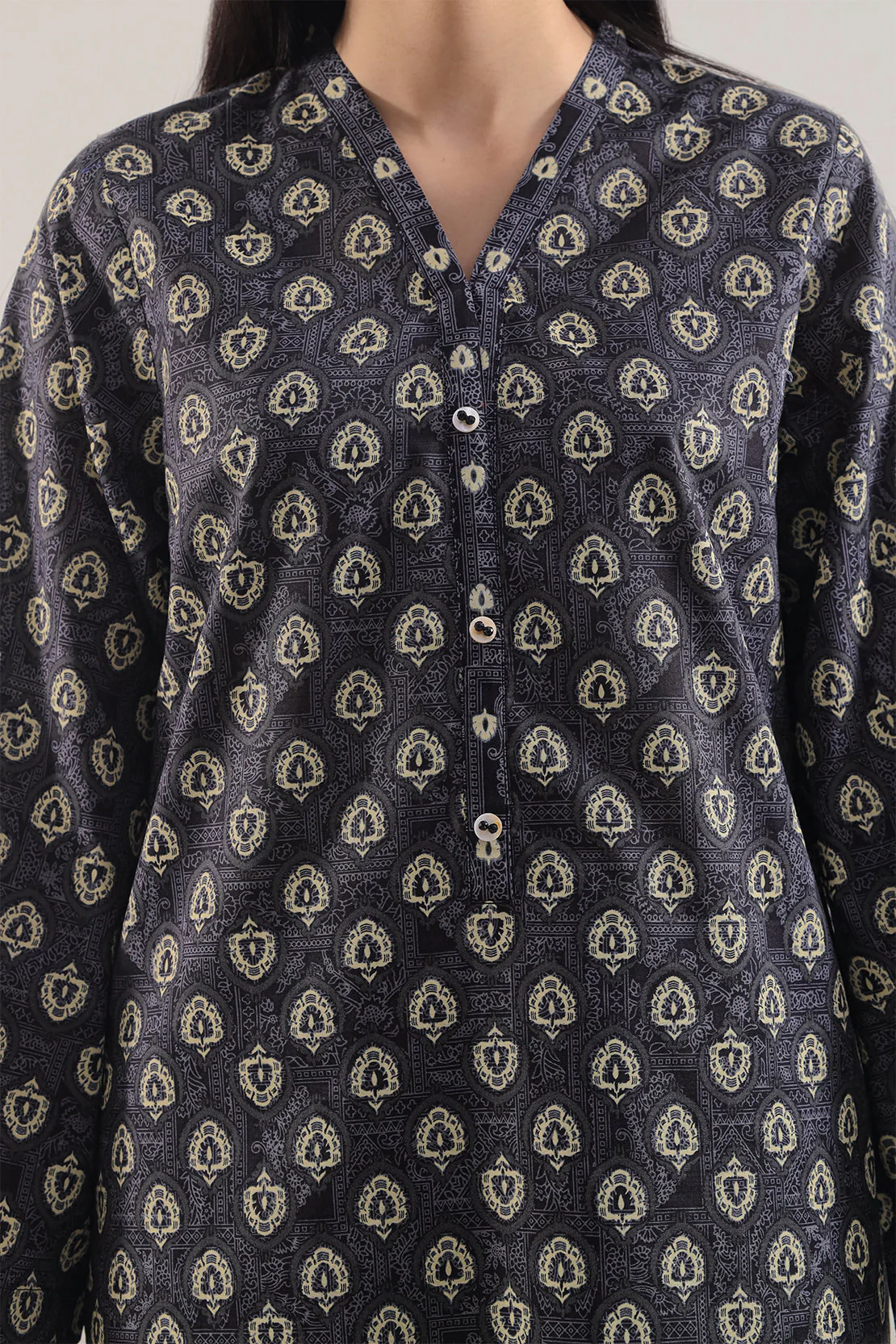 Printed Lawn Stitched 3 Piece - Image 4