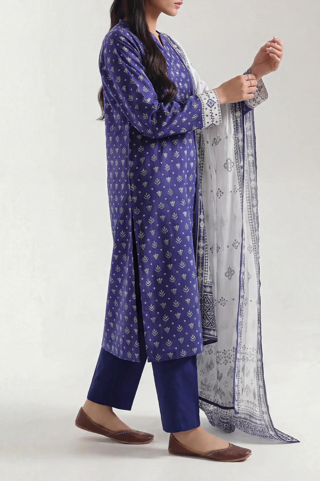 Printed Lawn Stitched 3 Piece - Image 3