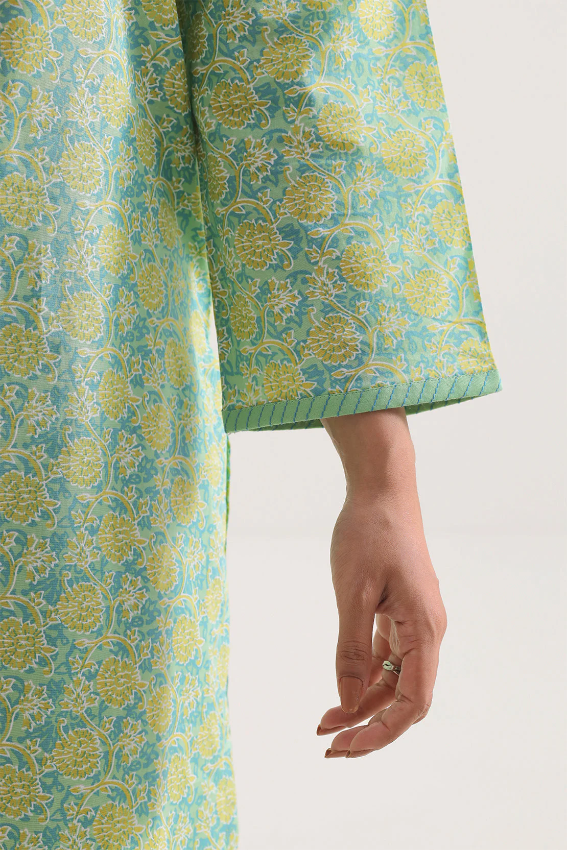 Printed Lawn Stitched 3 Piece - Image 4