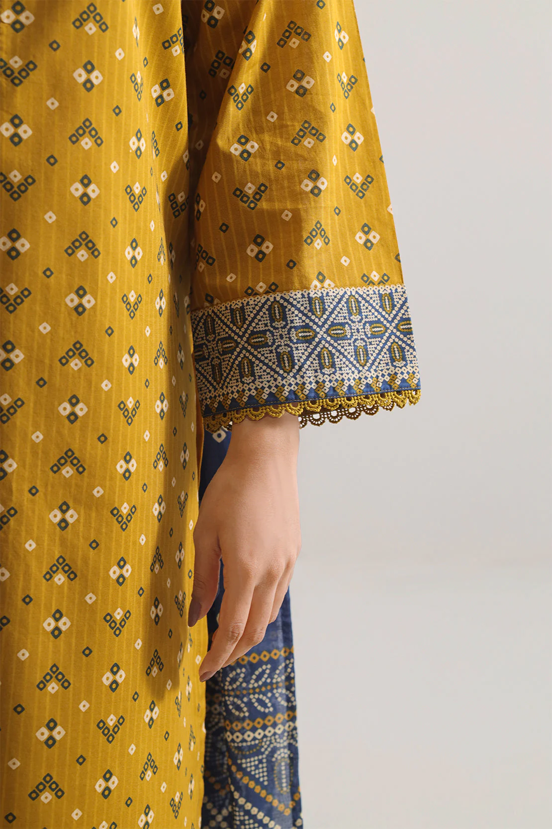 Printed Lawn Stitched 3 Piece - Image 4