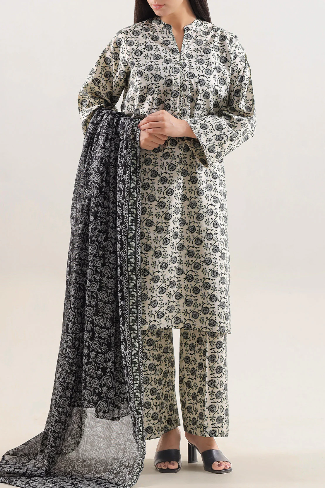 Printed Lawn Stitched 3 Piece - Image 3