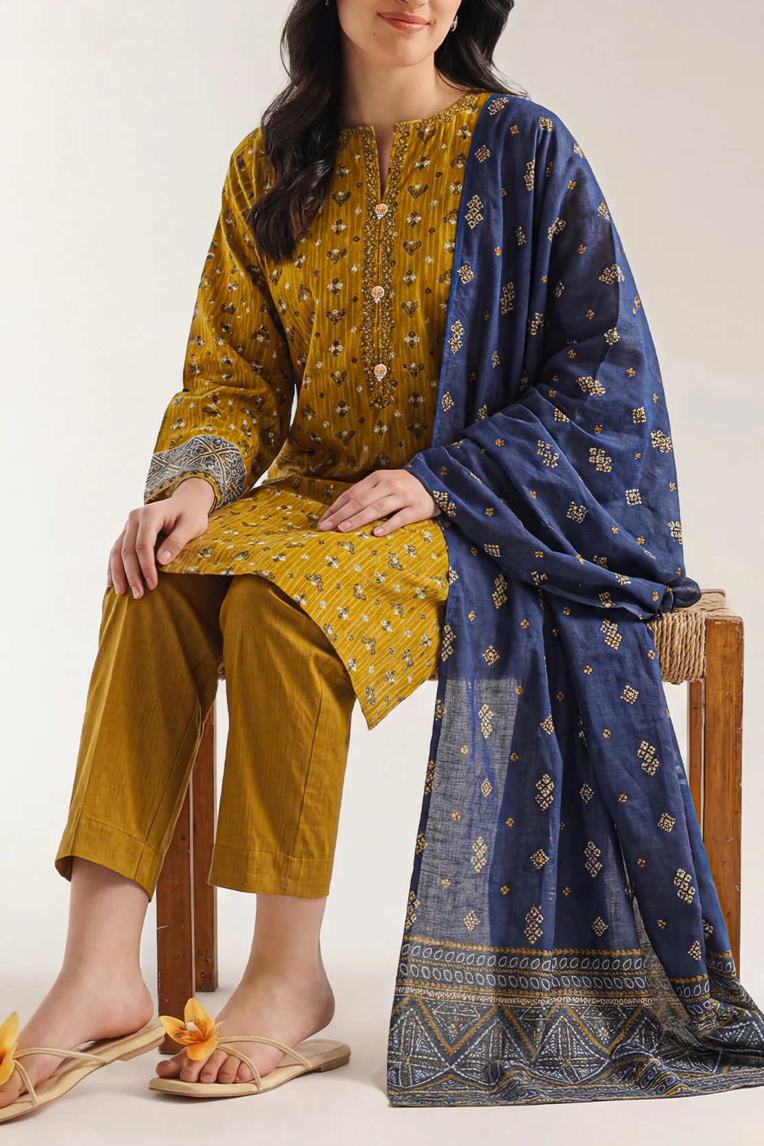 Printed Lawn Stitched 3 Piece - Image 2