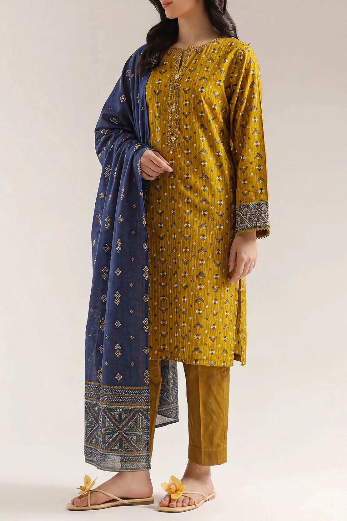 Printed Lawn Stitched 3 Piece - Image 3