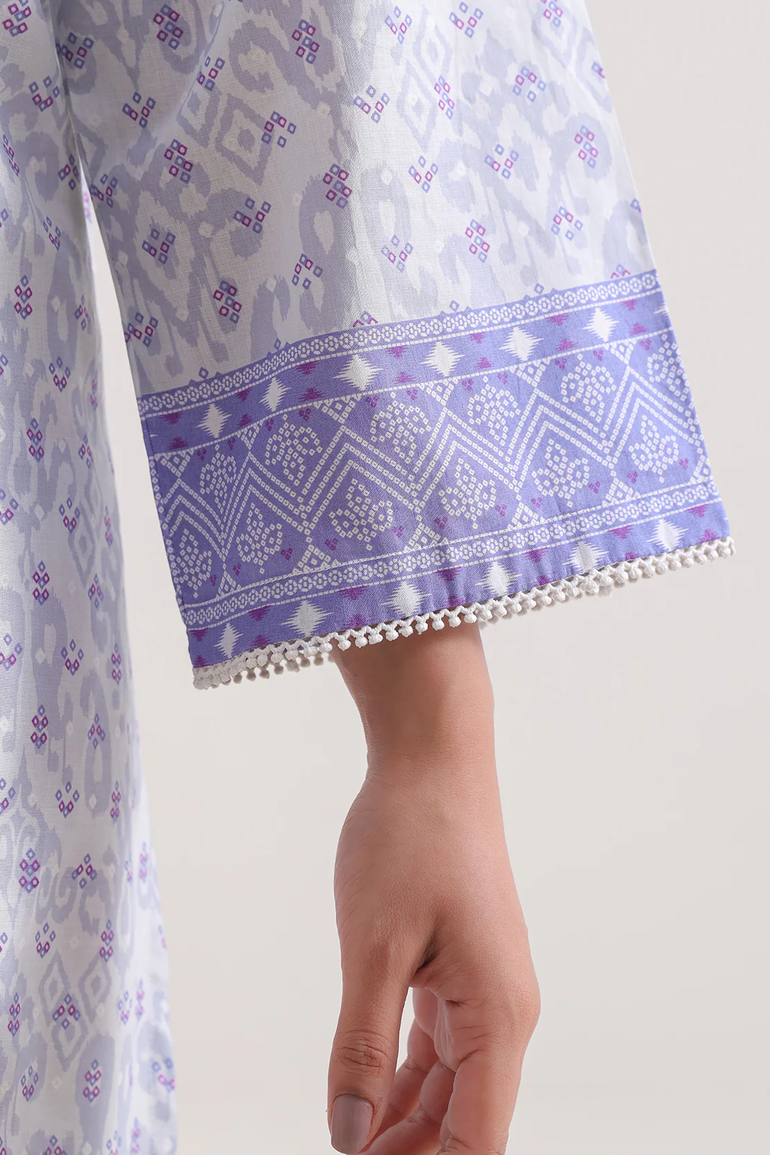 Printed Lawn Stitched 3 Piece - Image 4
