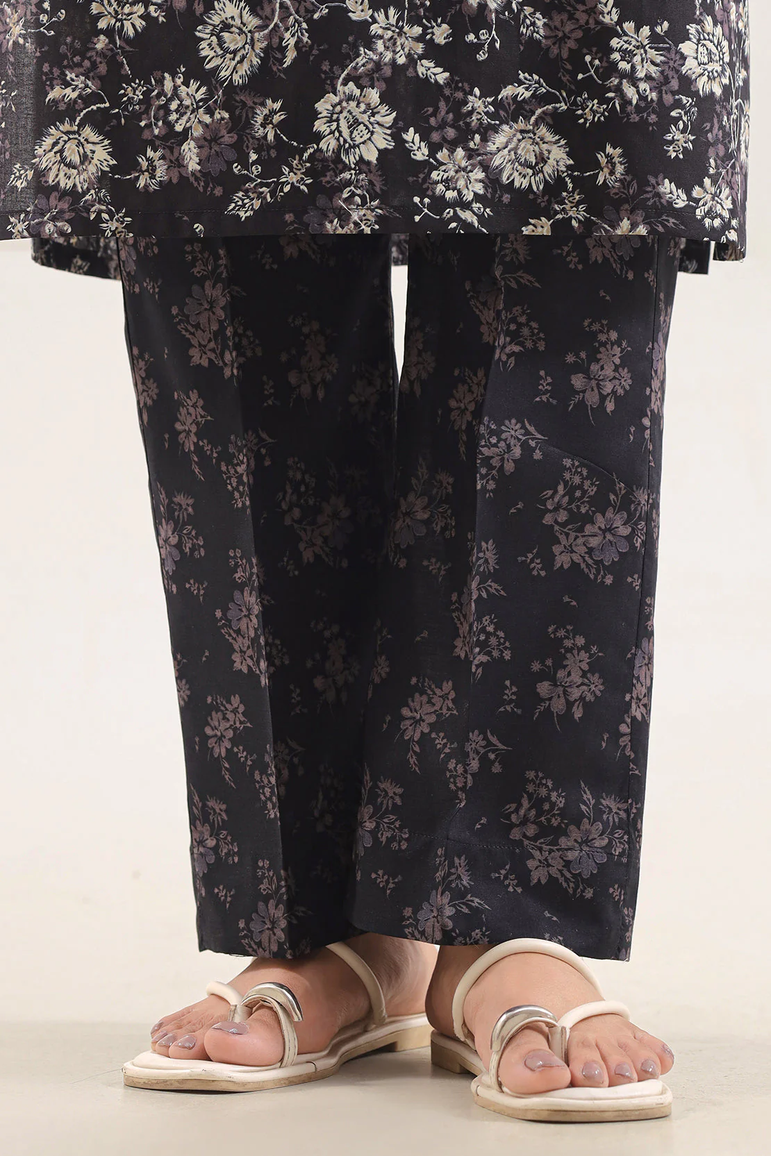 Printed Lawn Stitched 3 Piece - Image 5