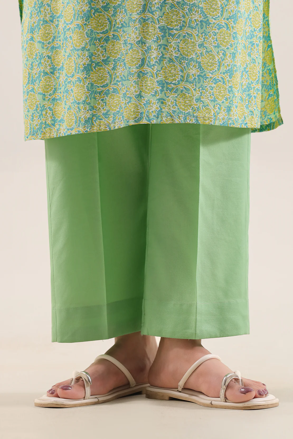 Printed Lawn Stitched 3 Piece - Image 5