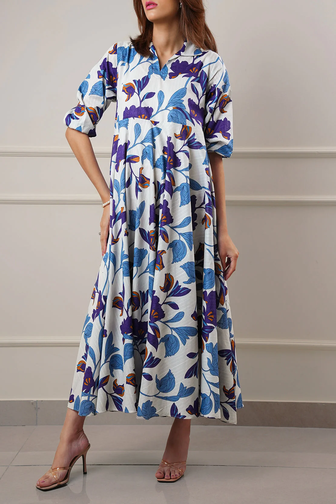 Printed lawn stitched dress - Image 4