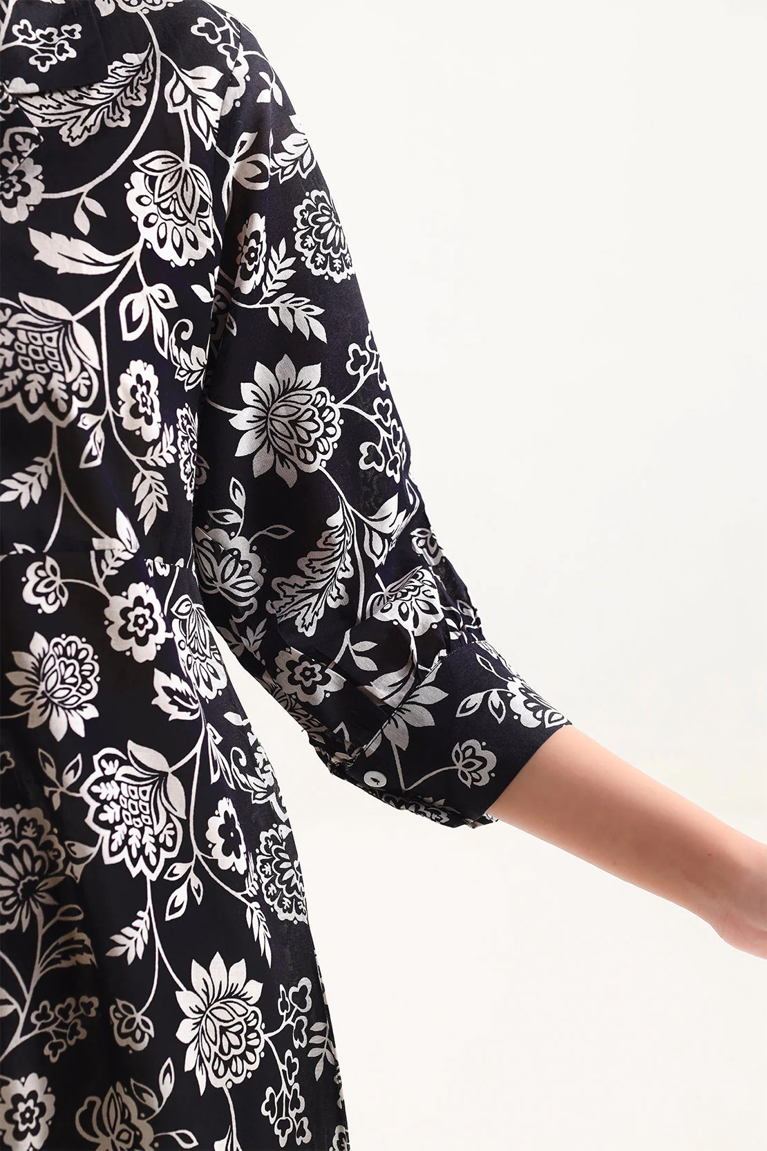 Printed Lawn Stitched Dress - Image 6