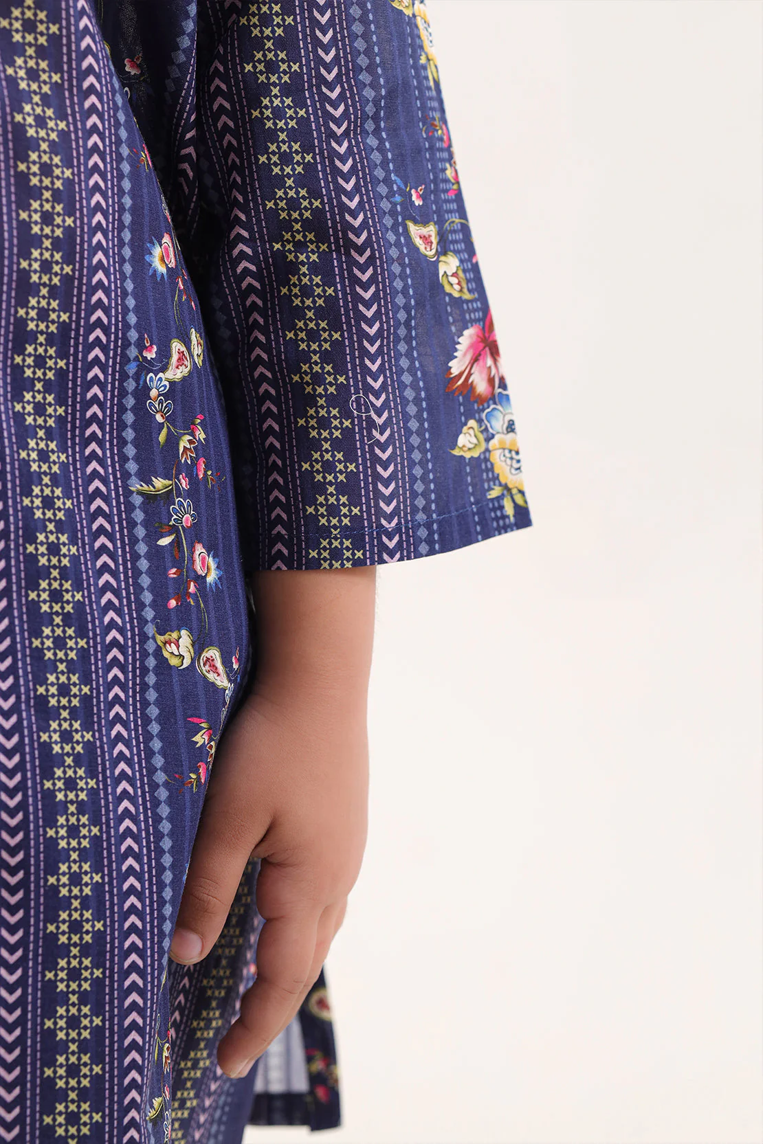 Printed Lawn Stitched Shirt For Kids - Image 4