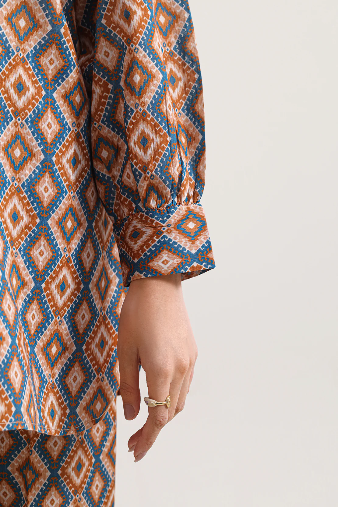 Printed Lawn Stitched Shirt - Image 6