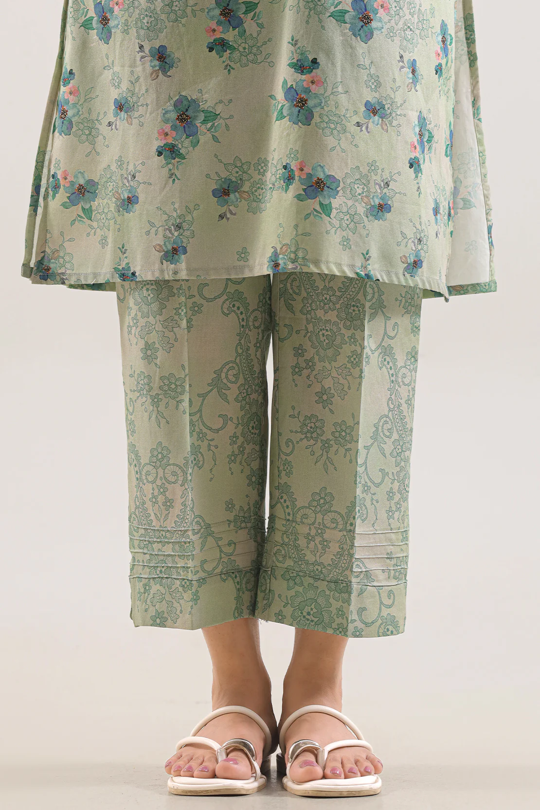 Printed Lawn Stitched Shirt - Image 5