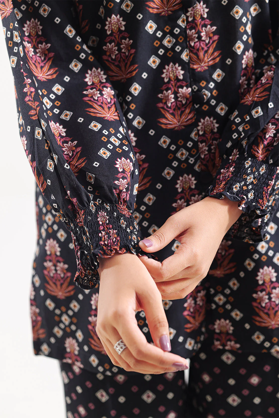 Printed Lawn Stitched Shirt - Image 5