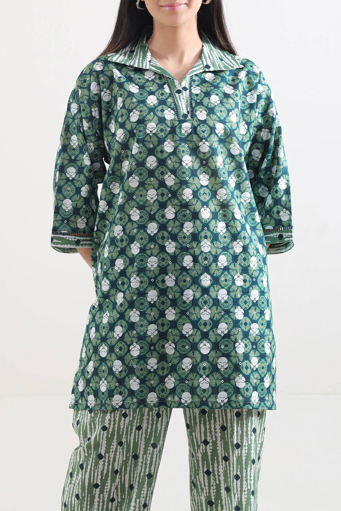 Printed Lawn Stitched Shirt - Image 3