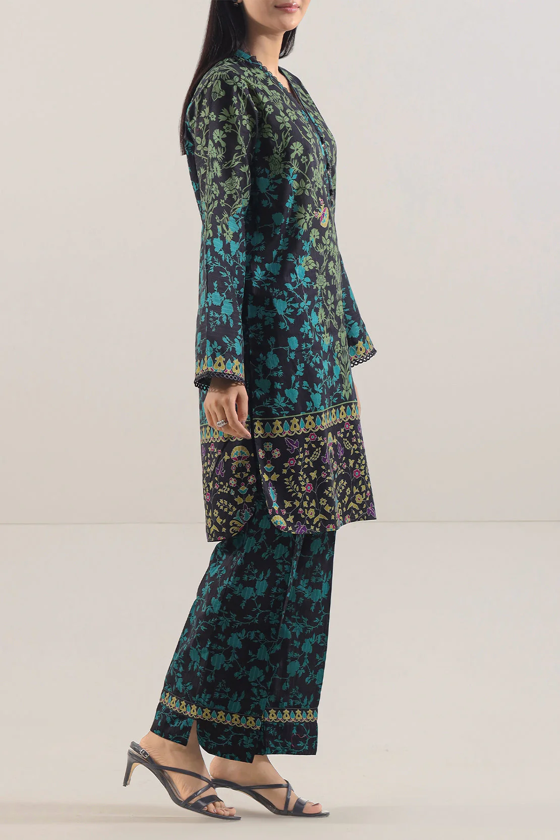 Printed Lawn Stitched Shirt - Image 3