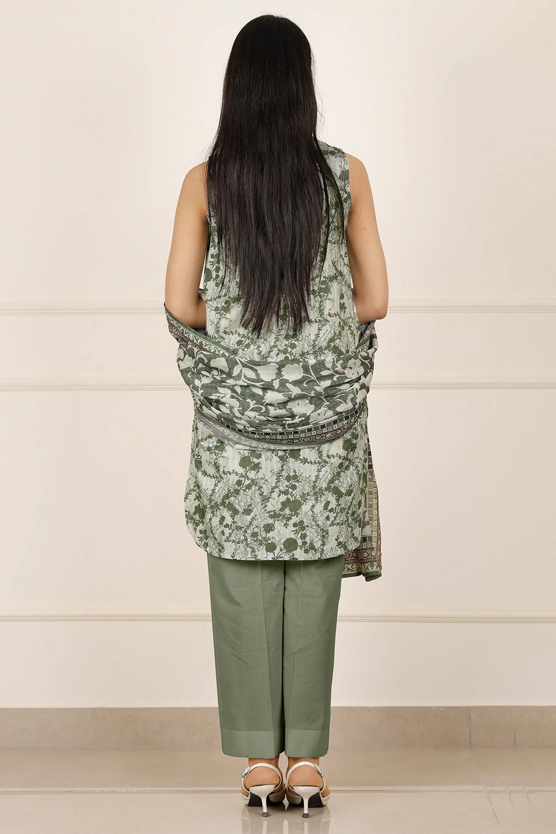 Printed Lawn Unstitched Shirt - Image 3