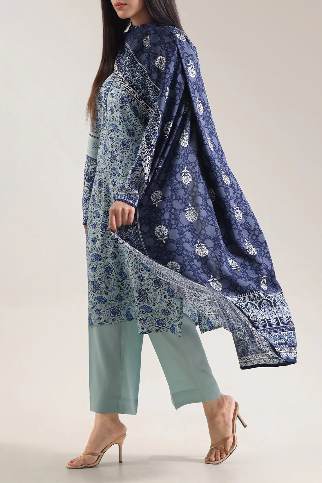 Printed Linen Stitched 3 Piece - Image 3