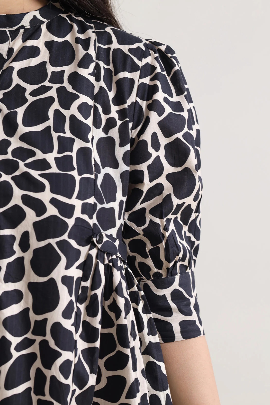Printed Self Strip Lawn Stitched Dress - Image 5