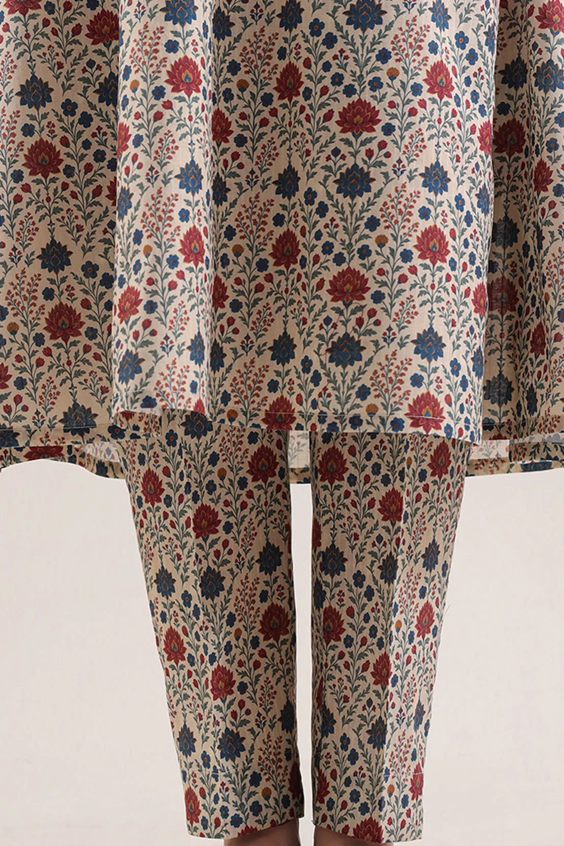 Printed Self Strip Lawn Stitched Shirt - Image 5