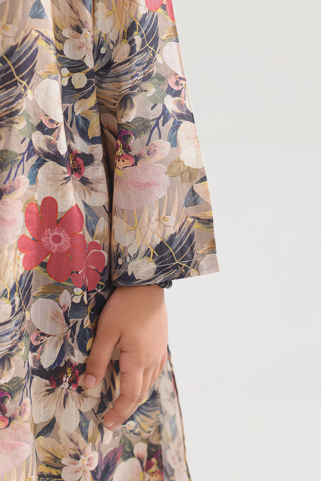 Printed Strip Lawn Stitched 2 Piece (Shirt/Trouser) For Kids - Image 4