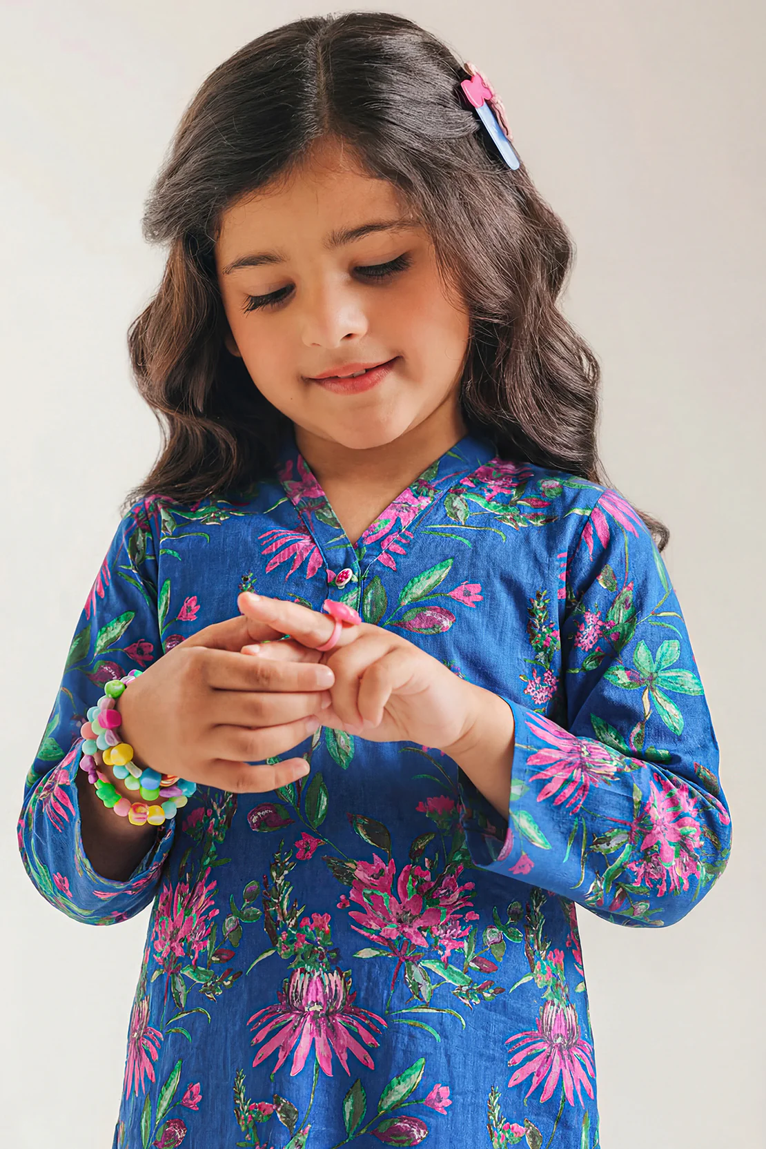 Printed Strip Lawn Stitched 2 Piece (Shirt/Trouser) For Kids - Image 3