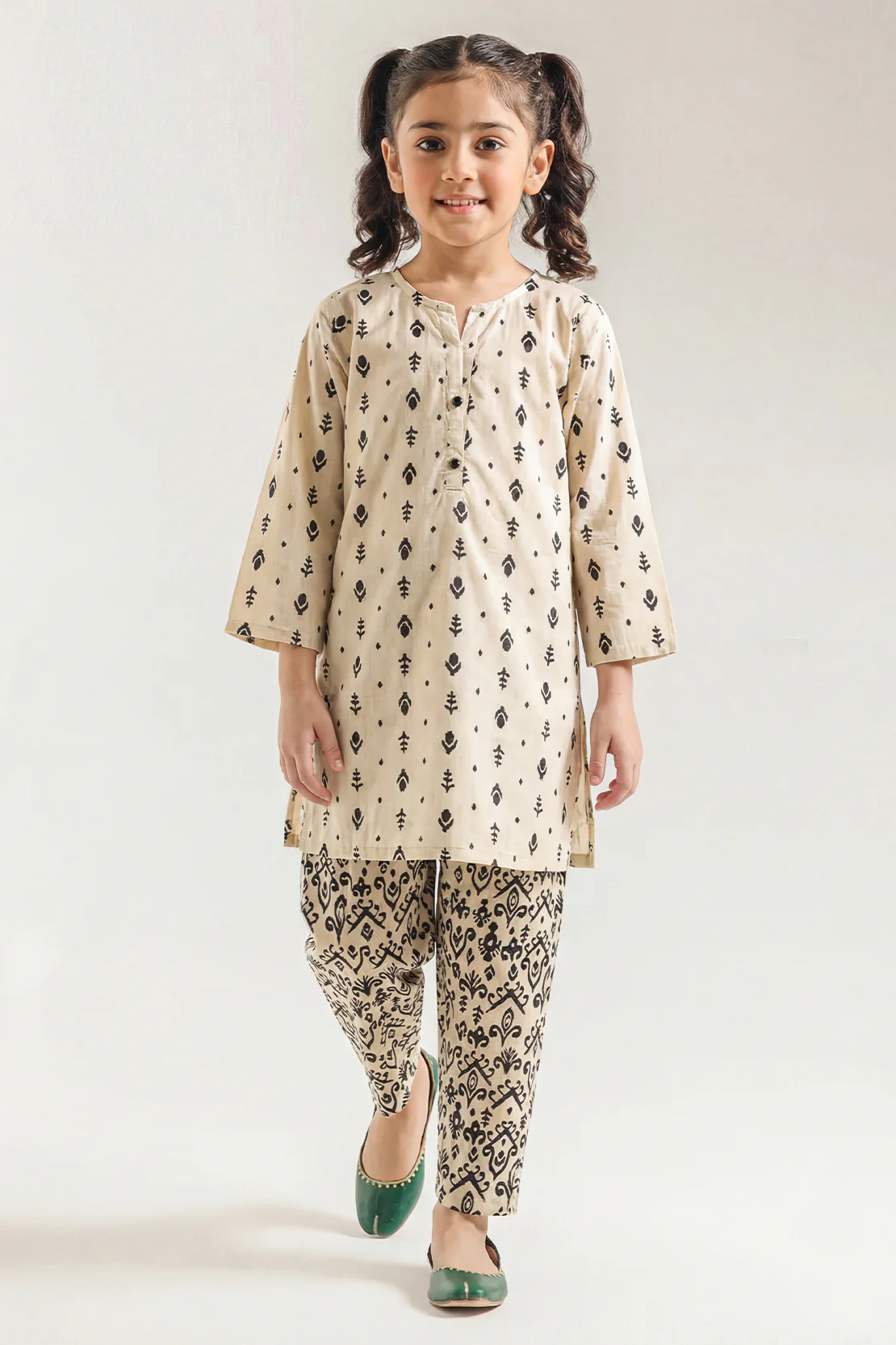 Printed Strip Lawn Stitched 2 Piece (Shirt/Trouser)  For Kids - Image 2