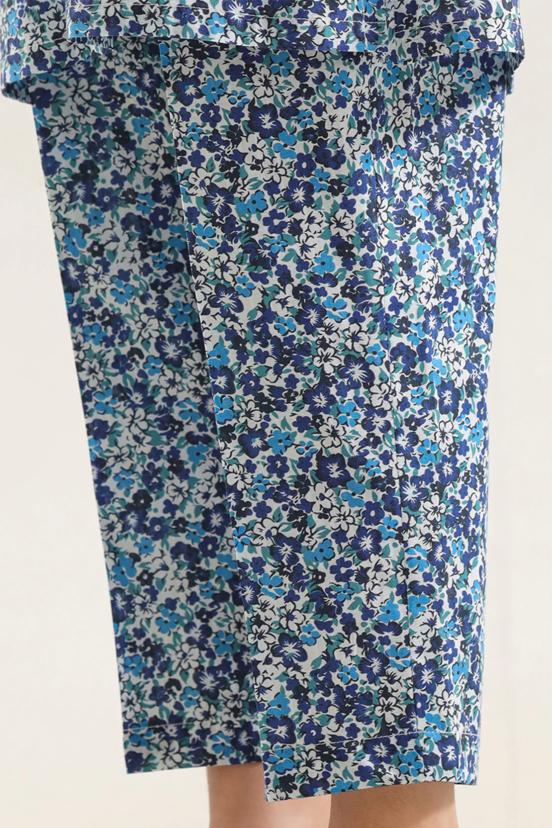 Printed Strip Lawn Stitched 2 Piece (Shirt/Trouser) For Kids - Image 7