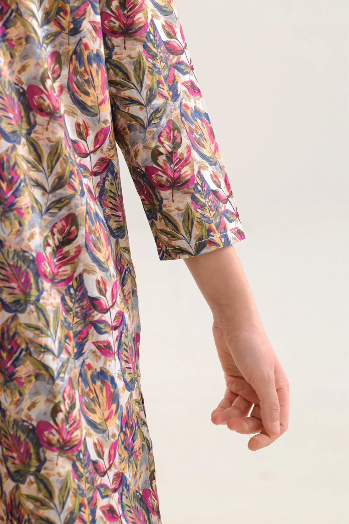 Printed Strip Lawn Stitched 2 Piece (Shirt/Trouser) For Kids - Image 7